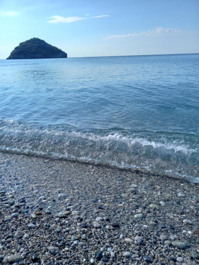 Apartament Bilocale Savona Zewnętrze zdjęcie